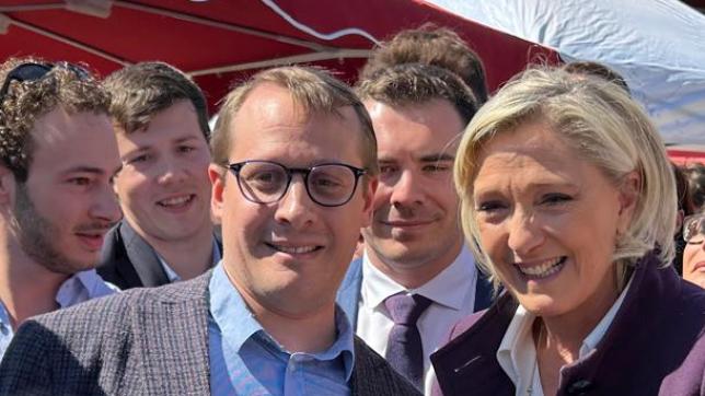 Marine Le Pen est en visite à la Journée des plantes de Bergères ce jeudi 9 mai.