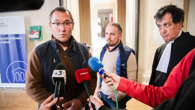 Luc Thibaut (frère de la victime), Adrien Mézino (mari de la victime) et Didier Seban, hier, au palais de justice de Reims.