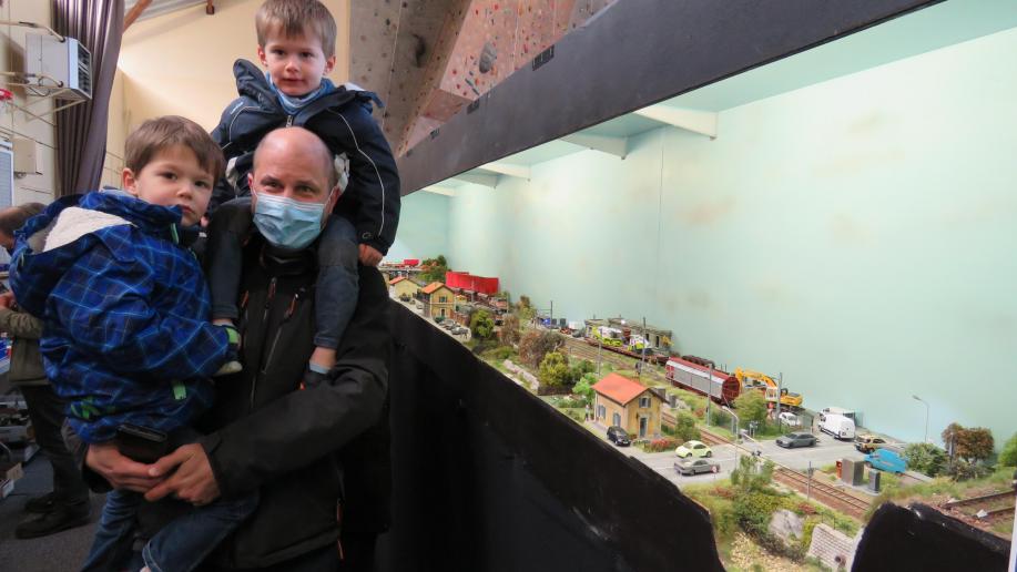 Les petits trains ont la cote à RomillysurSeine Les petits trains ont la cote à RomillysurSeine