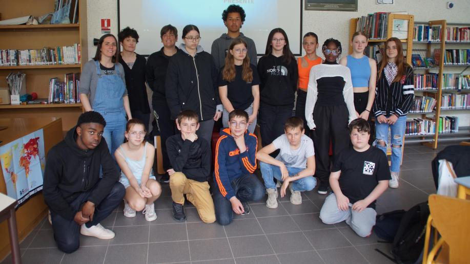 Lesélèves du collège Victor-Duruy à Châlons participent à un concours ...