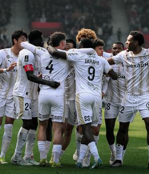 Les R&eacute;mois &eacute;taient dans l&rsquo;obligation de l&rsquo;emporter &agrave; Guingamp. Mission accomplie avant de basculer sur la tr&ecirc;ve internationale.