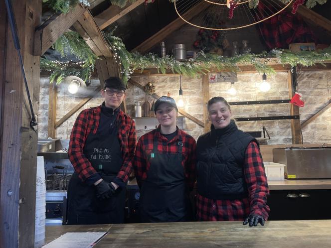 Le stand canadien a le monopole de la poutine sur le march&eacute; de Reims