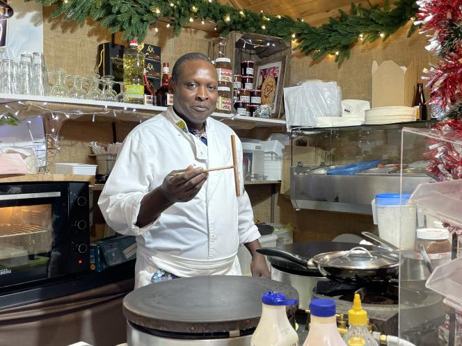 Le petit chalet de Mor, au milieu du march&eacute;, attire du monde