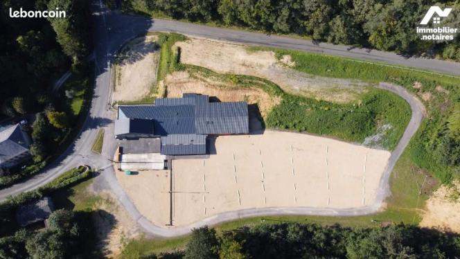 500 places de parking